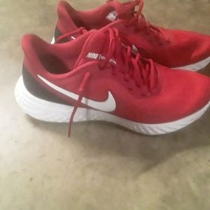 Men's Nike Revolution shoe's  size 11